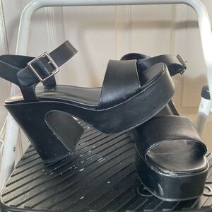 Black Platform Sandals
